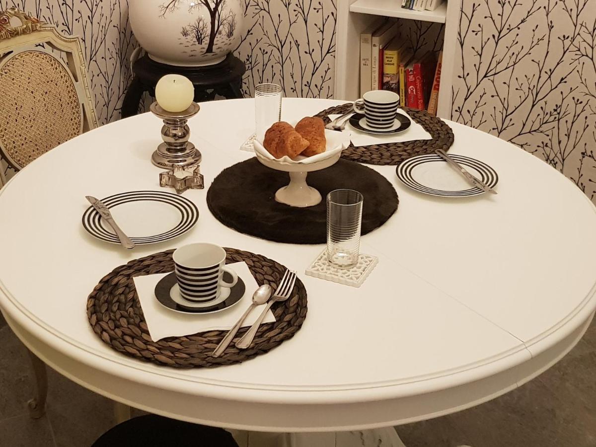 Narzole Cortile Gancia - Sweet House Bed & Breakfast エクステリア 写真
